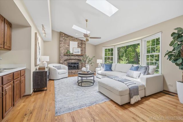 6036 Mill Bridge Lane, Lisle, IL 60532