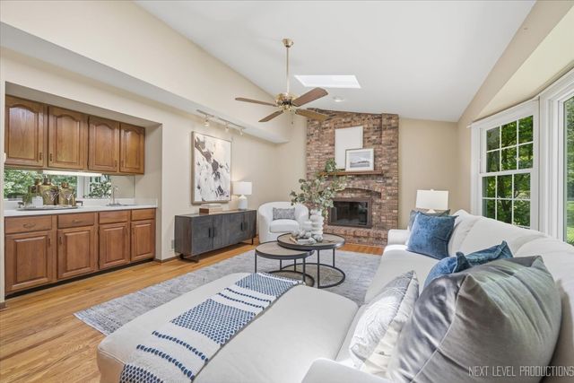 6036 Mill Bridge Lane, Lisle, IL 60532