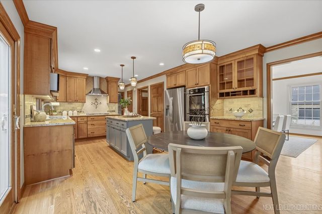 6036 Mill Bridge Lane, Lisle, IL 60532