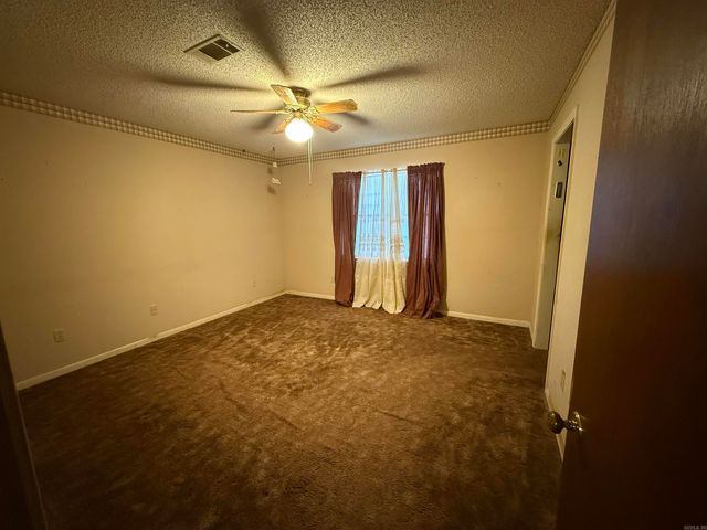 1406 Ridway Road, Pine Bluff, AR 71603