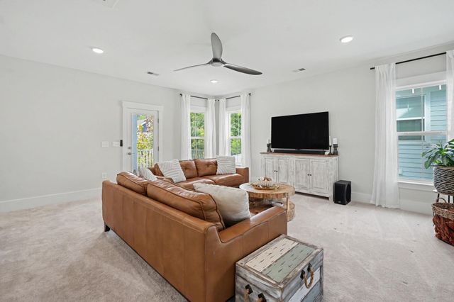 1805 Tryon Dr, Myrtle Beach, SC 29588