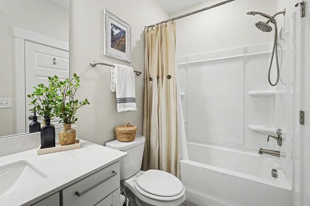 1805 Tryon Dr, Myrtle Beach, SC 29588