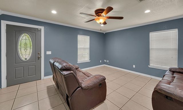 1410 W 3rd Street, Clifton, TX 76634
