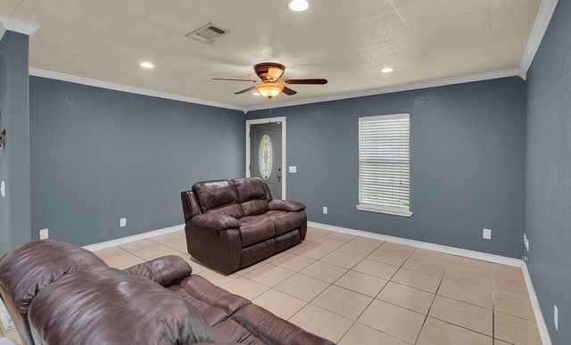 1410 W 3rd Street, Clifton, TX 76634