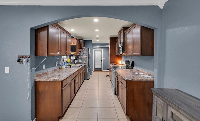 1410 W 3rd Street, Clifton, TX 76634