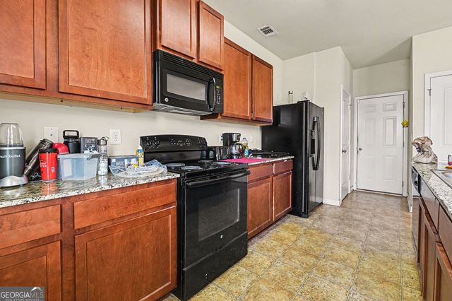 5591 Luther Court, Ellenwood, GA 30294