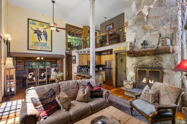 8928 N TIMPHAVEN RD, Sundance, UT 84604