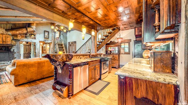 8928 N TIMPHAVEN RD, Sundance, UT 84604