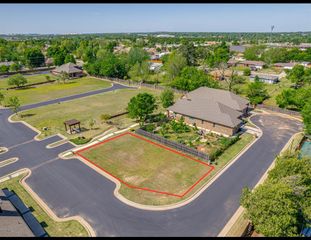 9234 Elaine Drive, Midwest City, OK 73130