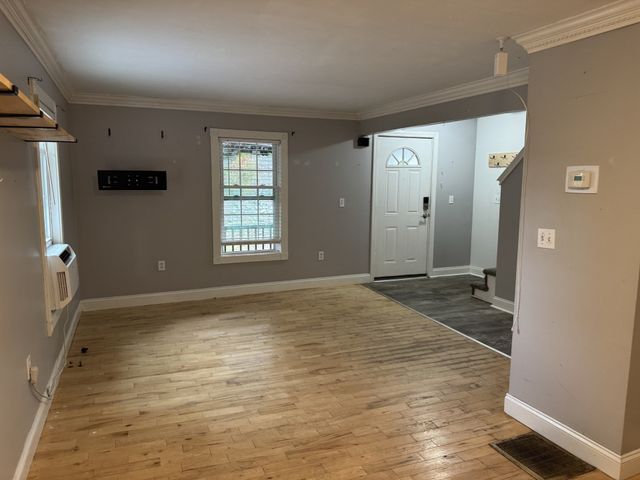 64 Mayland St, Fitchburg, MA 01420