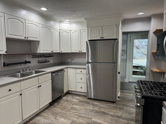 64 Mayland St, Fitchburg, MA 01420