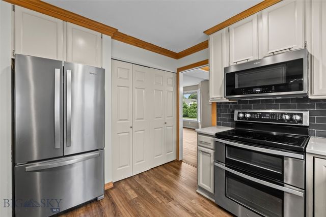 512 Fieldstone Drive, Bozeman, MT 59715