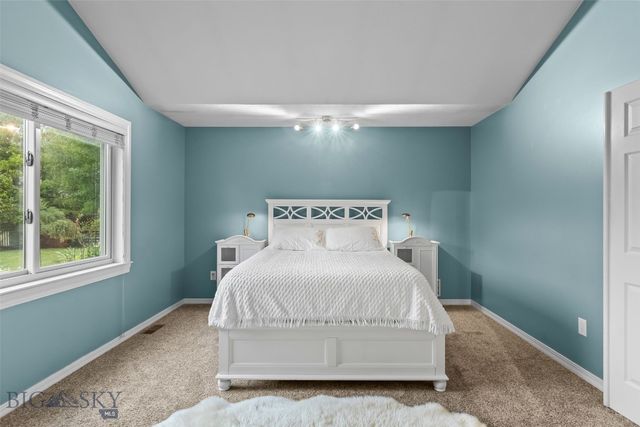 512 Fieldstone Drive, Bozeman, MT 59715