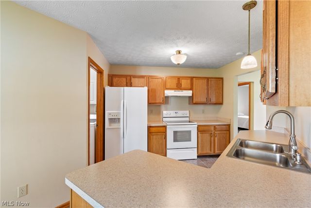 3008 Mount Pleasant Street NW, North Canton, OH 44720