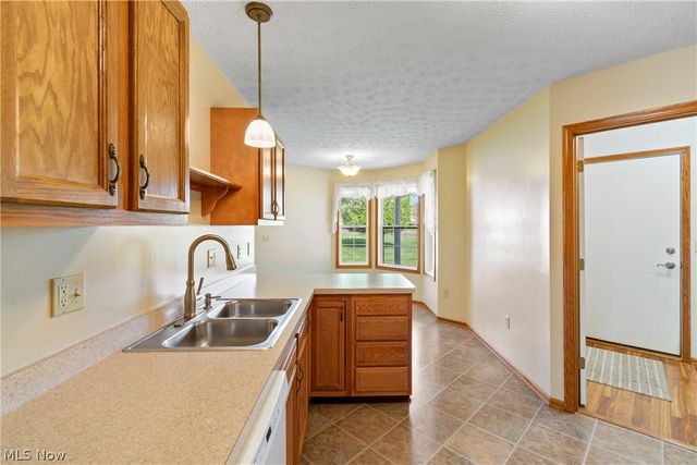 3008 Mount Pleasant Street NW, North Canton, OH 44720