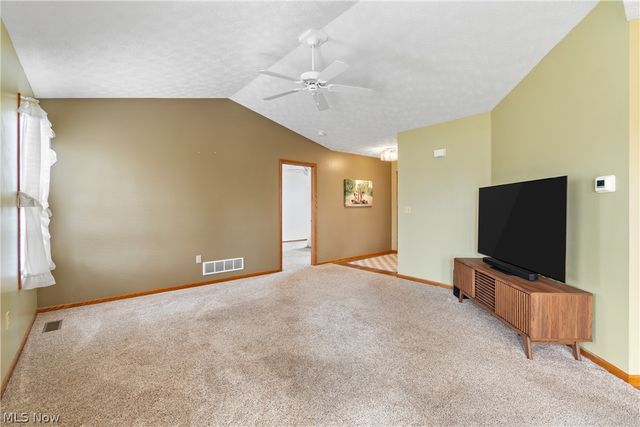 3008 Mount Pleasant Street NW, North Canton, OH 44720