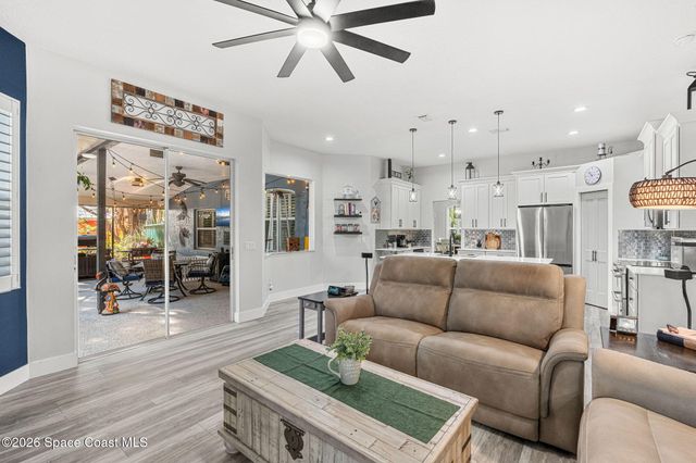 1099 Meadowbrook Road NE, Palm Bay, FL 32905