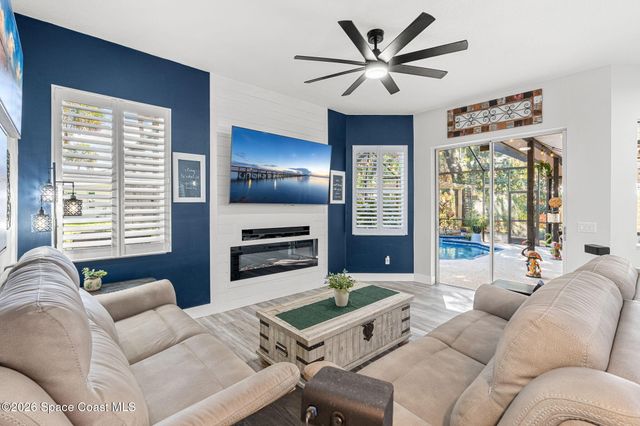 1099 Meadowbrook Road NE, Palm Bay, FL 32905