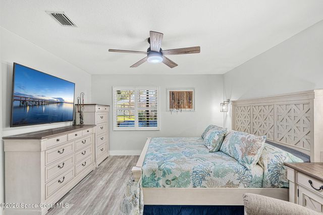 1099 Meadowbrook Road NE, Palm Bay, FL 32905