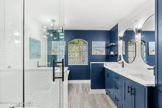 1099 Meadowbrook Road NE, Palm Bay, FL 32905