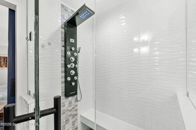 1099 Meadowbrook Road NE, Palm Bay, FL 32905