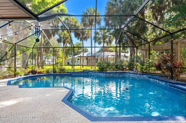 1099 Meadowbrook Road NE, Palm Bay, FL 32905