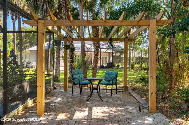 1099 Meadowbrook Road NE, Palm Bay, FL 32905