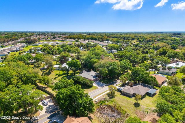 1099 Meadowbrook Road NE, Palm Bay, FL 32905