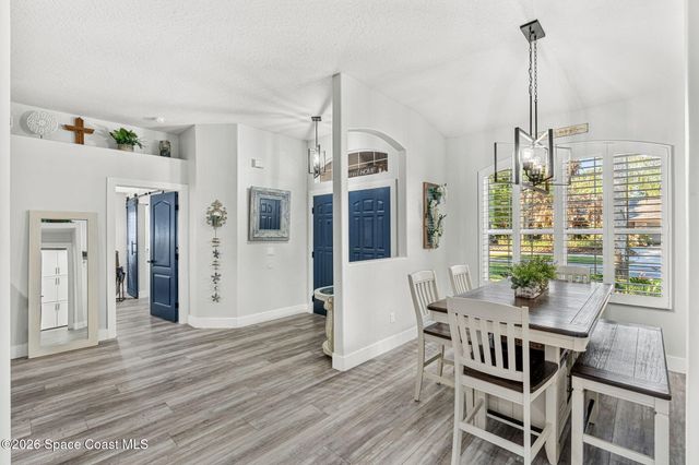 1099 Meadowbrook Road NE, Palm Bay, FL 32905