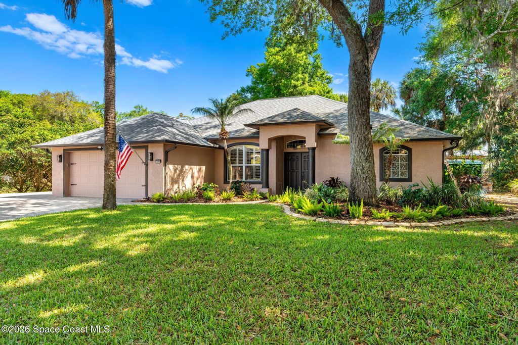 1099 Meadowbrook Road NE, Palm Bay, FL 32905