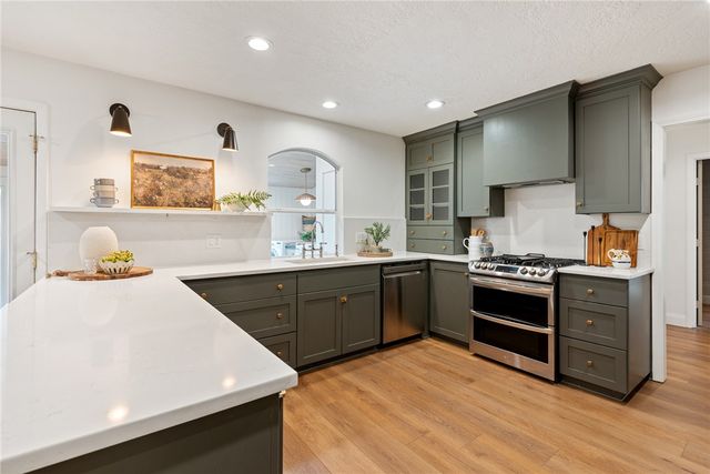 3613 Sunnybrook Lane, Bryan, TX 77802