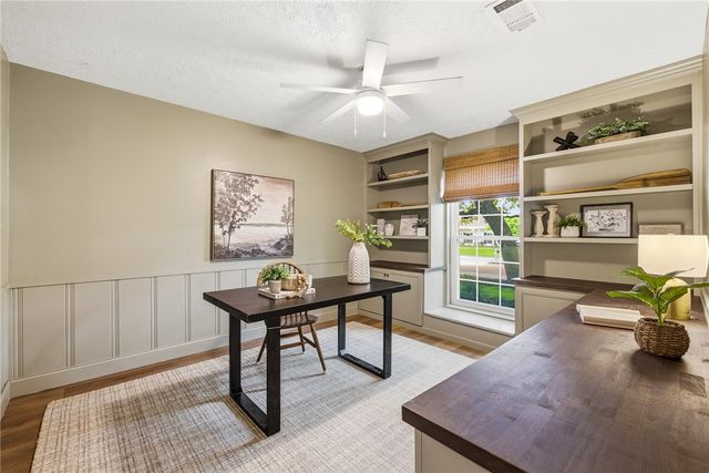 3613 Sunnybrook Lane, Bryan, TX 77802