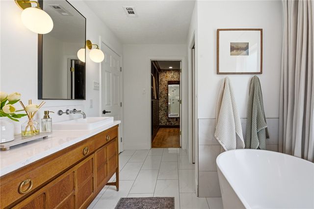 3613 Sunnybrook Lane, Bryan, TX 77802