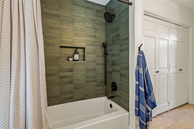 3613 Sunnybrook Lane, Bryan, TX 77802