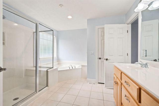 395 S Yellowwood Drive, Springfield, MO 65809