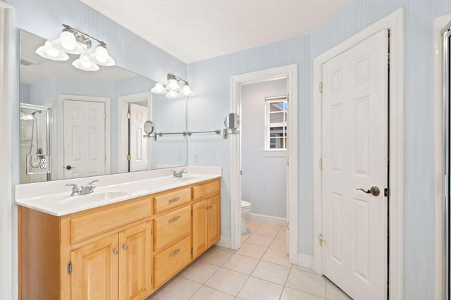 395 S Yellowwood Drive, Springfield, MO 65809
