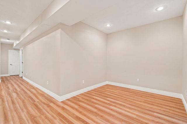 395 S Yellowwood Drive, Springfield, MO 65809