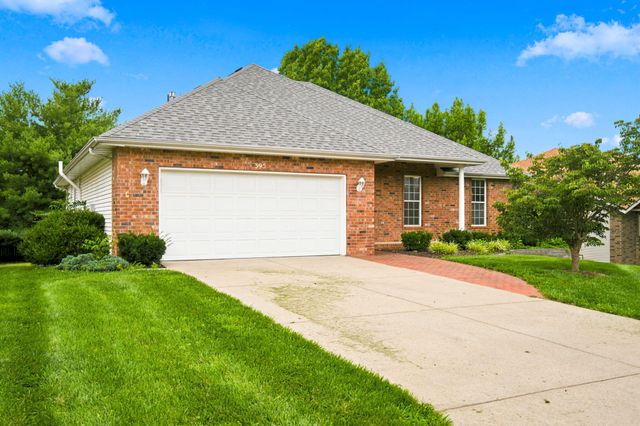 395 S Yellowwood Drive, Springfield, MO 65809