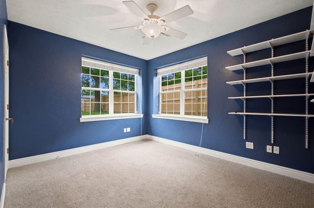 395 S Yellowwood Drive, Springfield, MO 65809