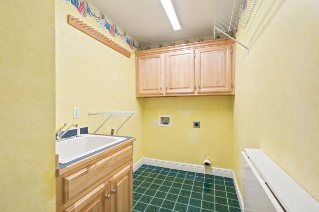 395 S Yellowwood Drive, Springfield, MO 65809