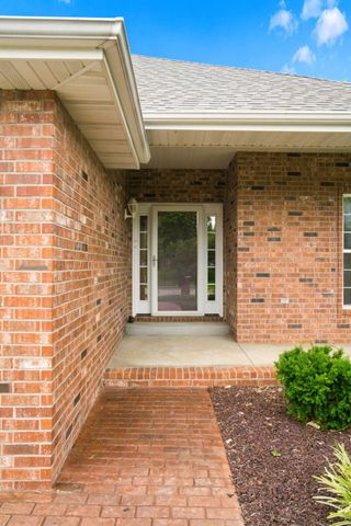395 S Yellowwood Drive, Springfield, MO 65809