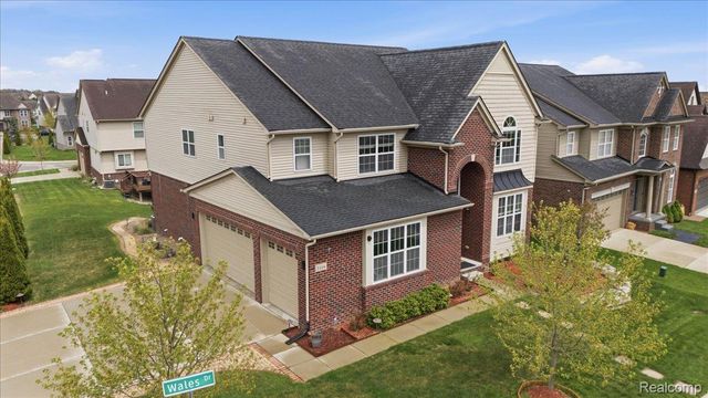 1114 Wales Drive, Orion Charter Township, MI 48359