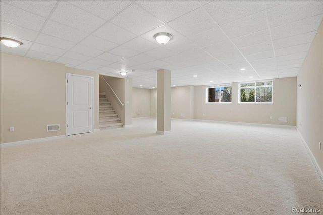 1114 Wales Drive, Orion Charter Township, MI 48359
