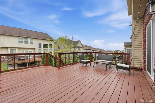 1114 Wales Drive, Orion Charter Township, MI 48359