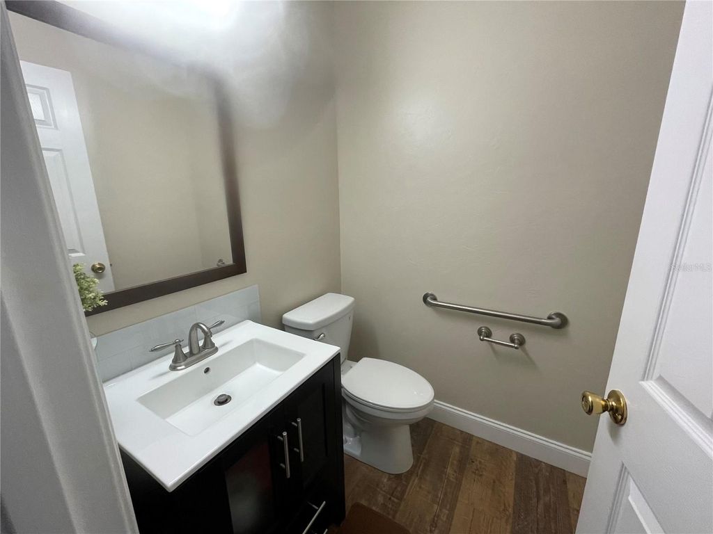 Image 23 of property listing at 6271 LIGHTNER DRIVE, Orlando, FL 32829