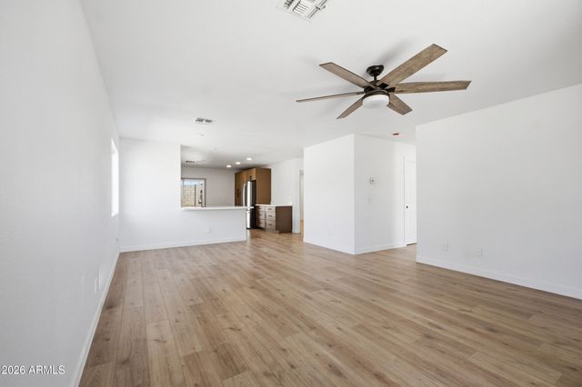15206 W EVENING STAR Trail, Surprise, AZ 85374