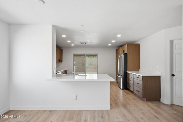 15206 W EVENING STAR Trail, Surprise, AZ 85374