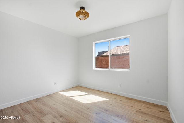 15206 W EVENING STAR Trail, Surprise, AZ 85374