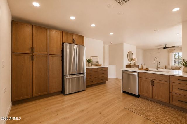 15206 W EVENING STAR Trail, Surprise, AZ 85374