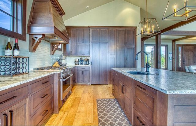 15905 SW Wooden Trestle Court, Powell Butte, OR 97753